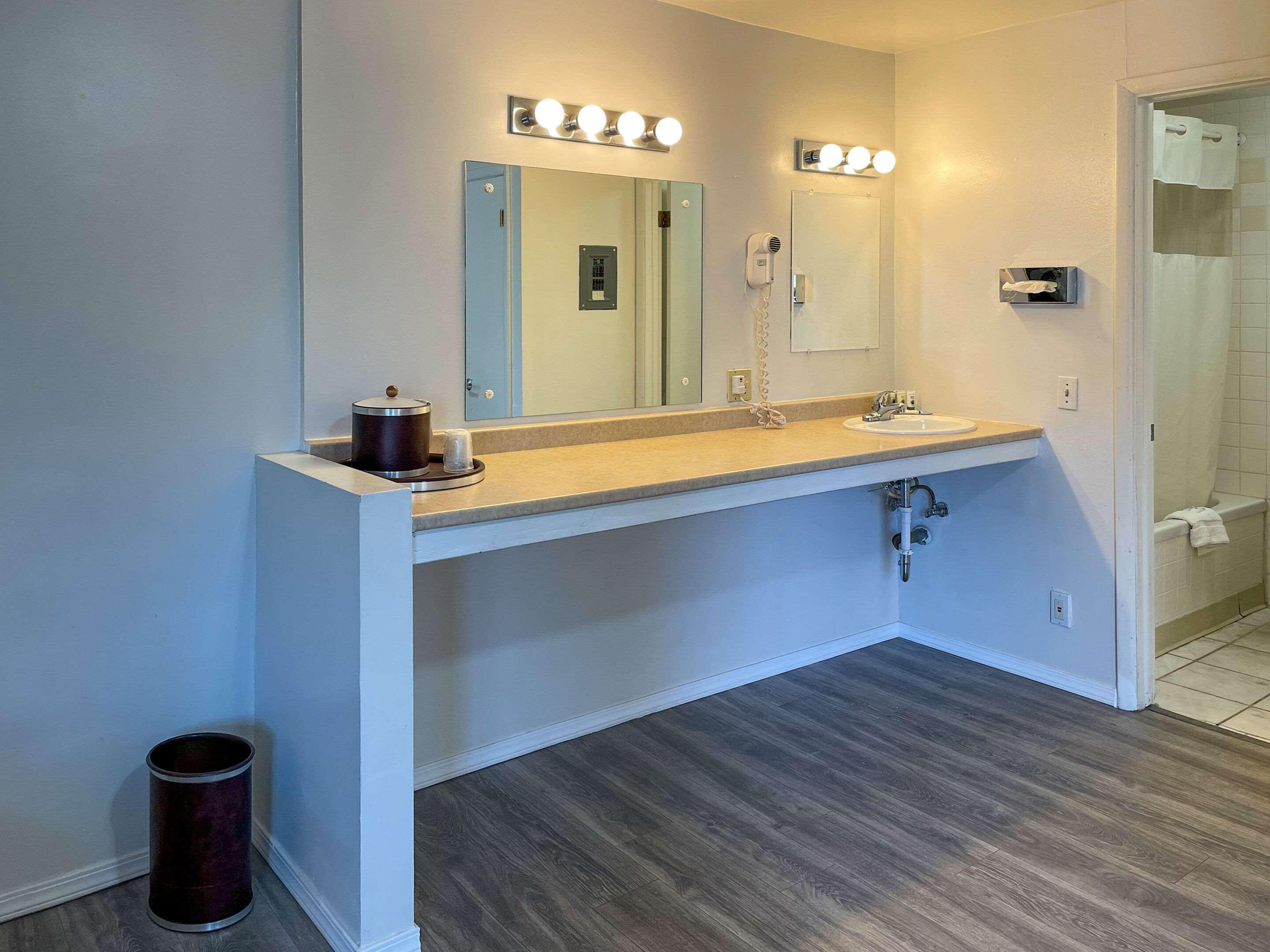 Rodeway Inn & Suites Omak - Okanogan Экстерьер фото