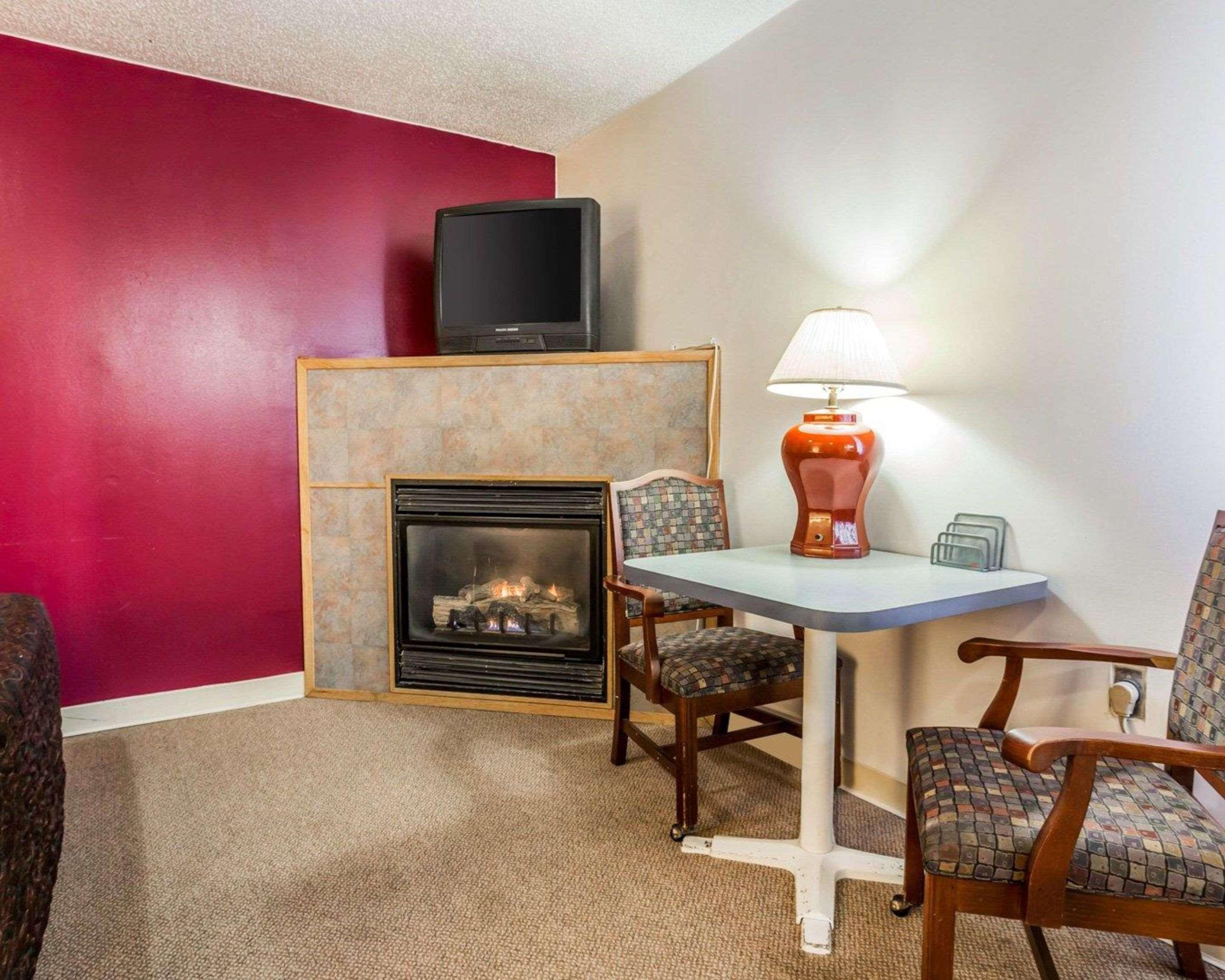 Rodeway Inn & Suites Omak - Okanogan Экстерьер фото