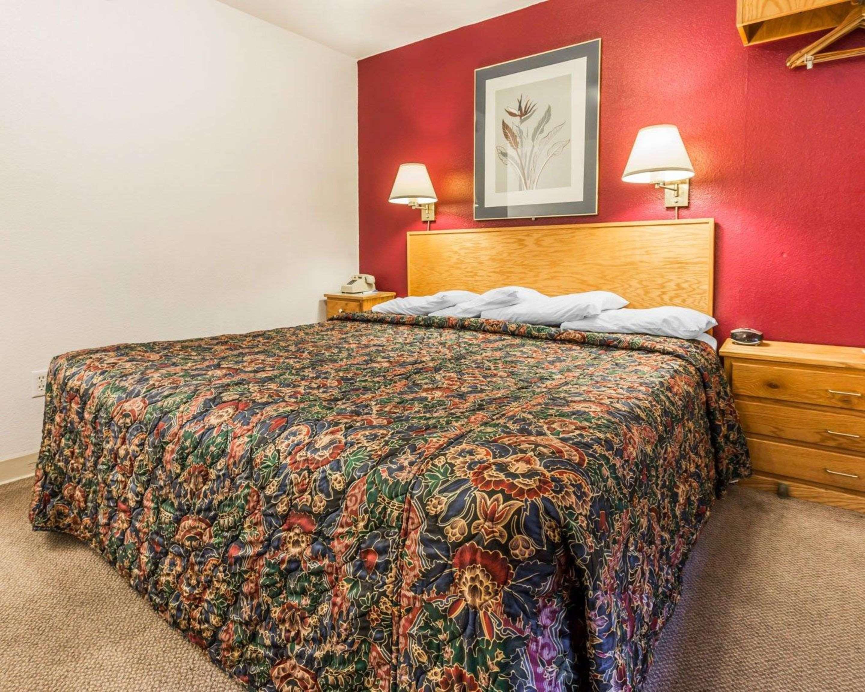 Rodeway Inn & Suites Omak - Okanogan Экстерьер фото